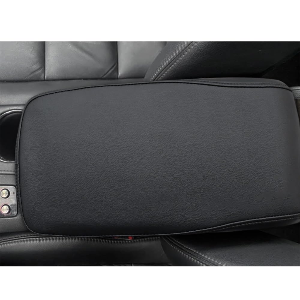 DEYTOP lifestyle shot of driver resting arm showing added comfort benefit