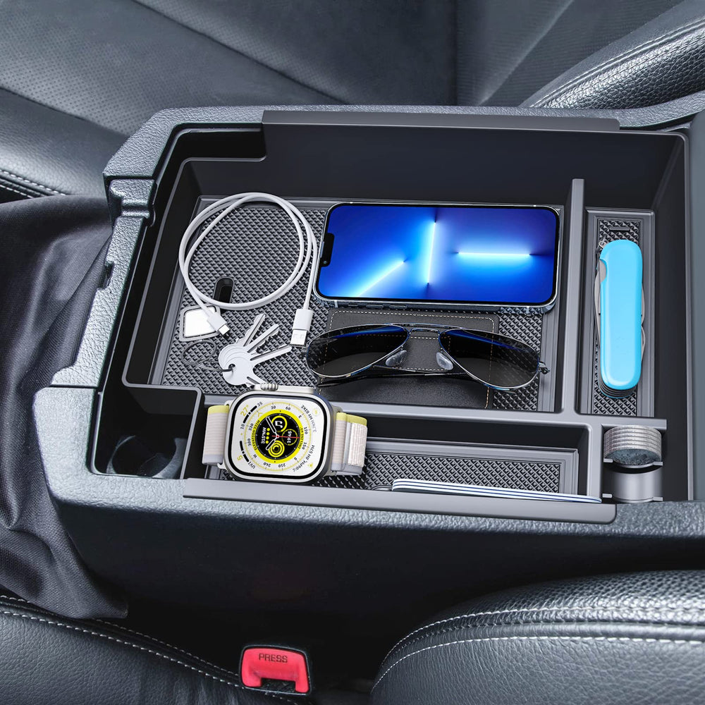DIAMOOKY front view installed in 4Runner console showing organized storage and quick access