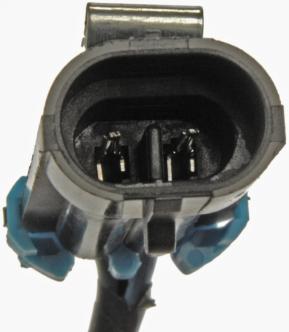 Dorman connector mated to wiring harness restoring electrical continuity