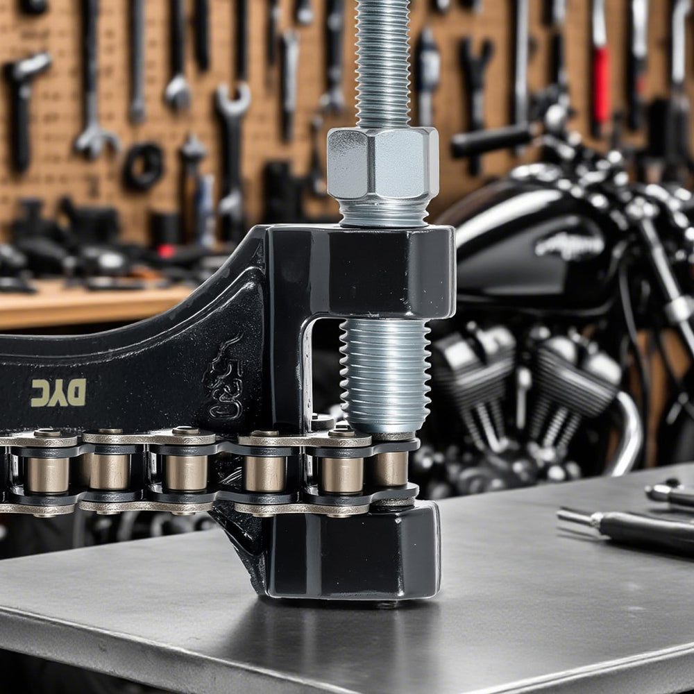 DYC DAIYOKI chain close-up of rollers and plates improving smooth sprocket engagement