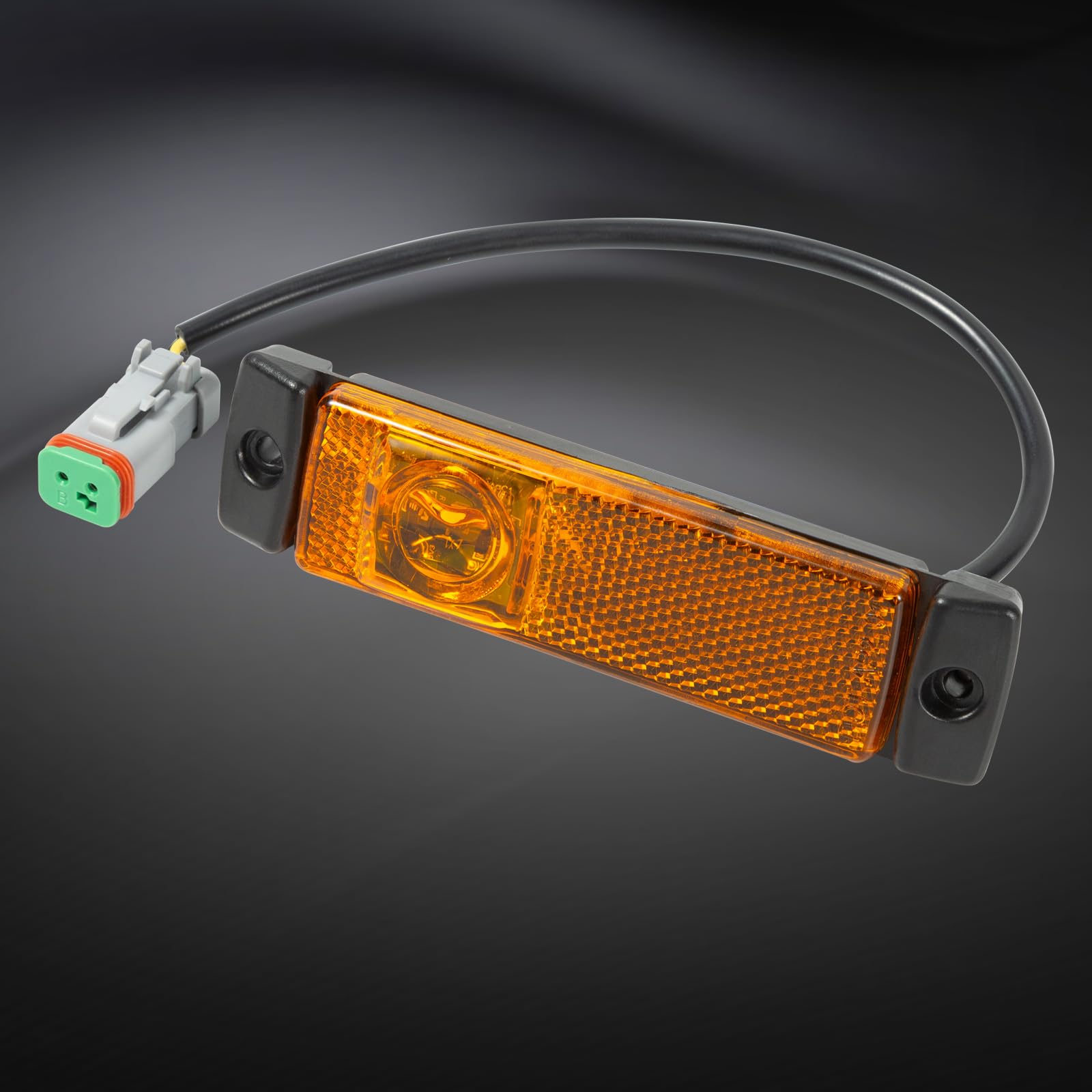 EVERESTHD close-up of LED diode array highlighting durable, bright illumination