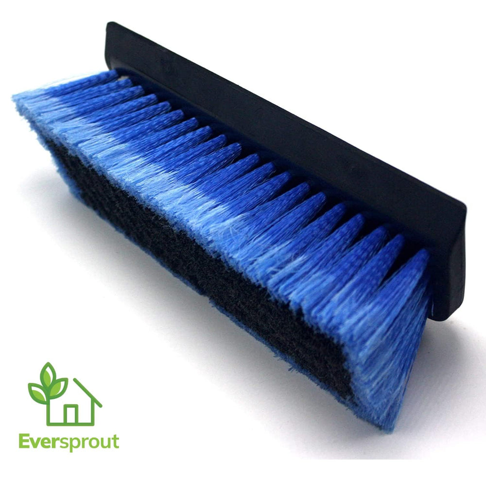 EVERSPROUT brush in use washing a car delivering scratch-safe cleaning