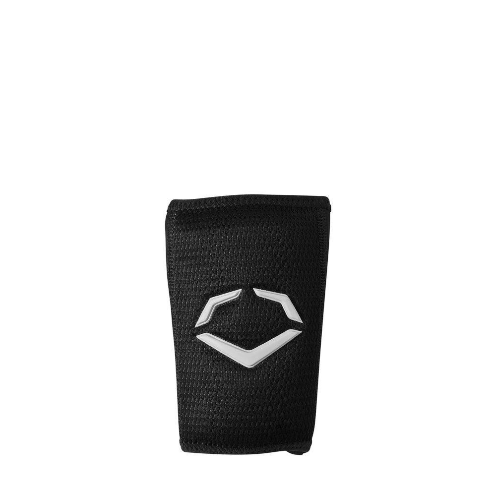 EvoShield Pro-SRZ front view showing sleek black guard and stable fit for confident play