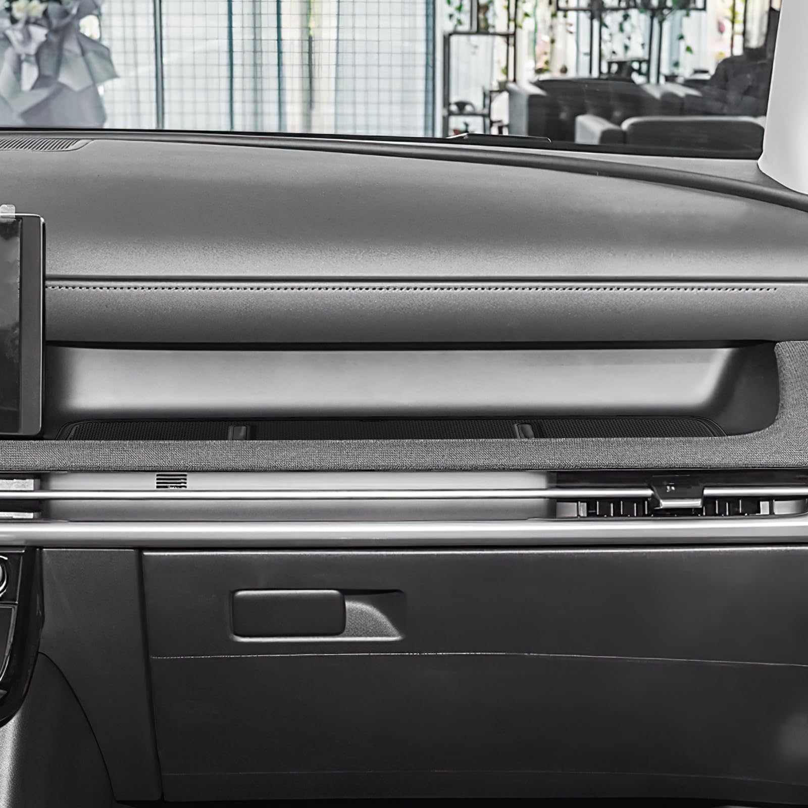 FDAIUN material detail highlighting odorless durable rubber