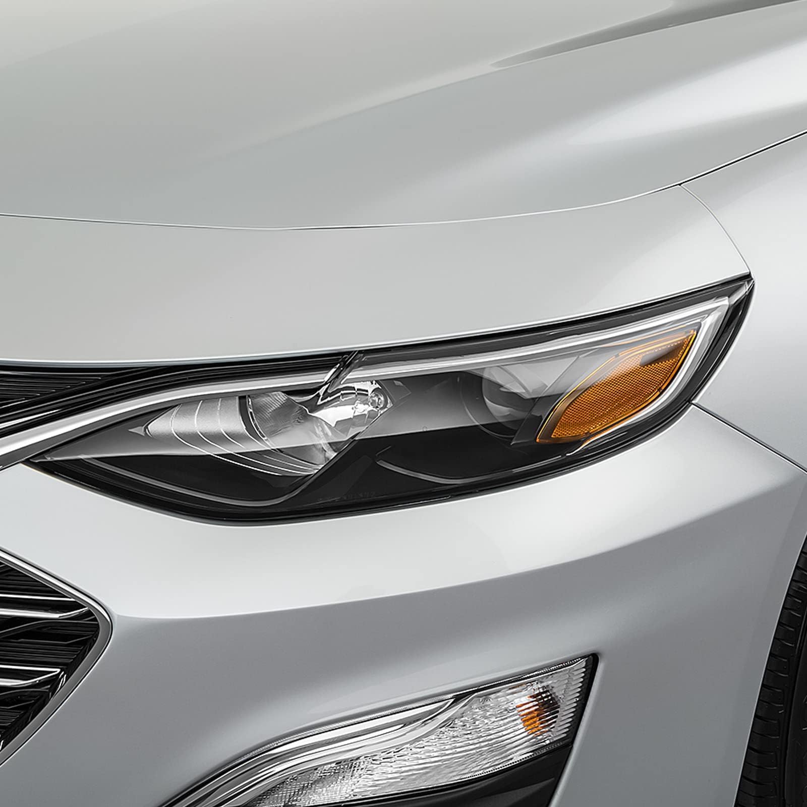 FIONE close-up of clear lens and reflector delivering accurate beam alignment benefit