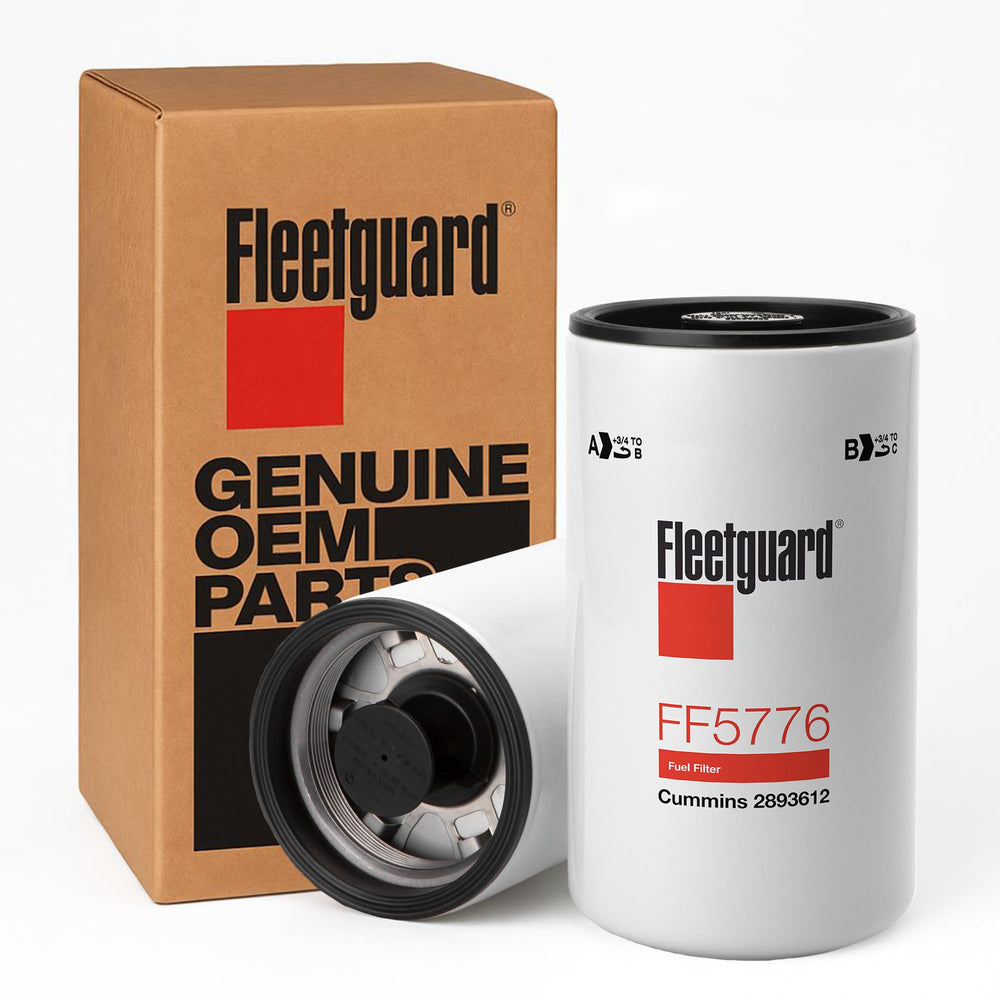 Fleetguard FF5776 front view showing canister and threads for reliable installation
