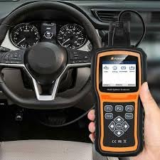 FOXWELL NT530 rear view with OBD2 connector port for reliable vehicle connection benefit