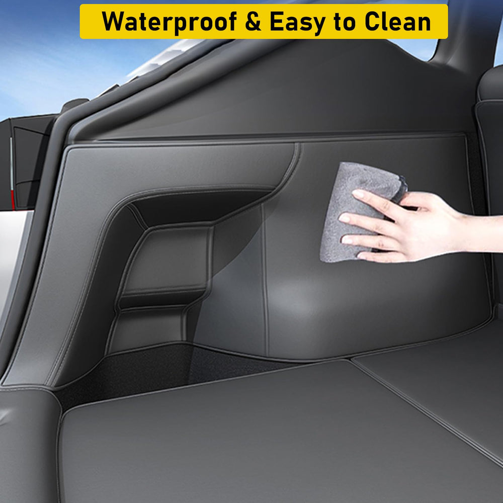 GearUp cover protecting trunk from pet paws and dirt for family-friendly use
