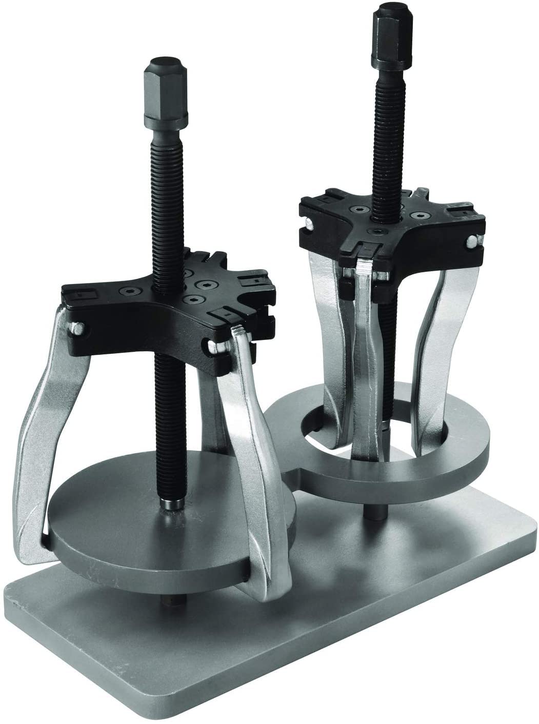 GEARWRENCH ratcheting drive close-up showing teeth and handle for precise incremental force