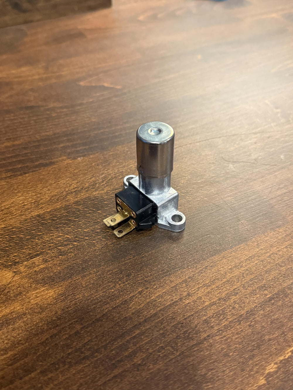 Generic brand pigtail wiring laid out to show 2ft 14AWG SXL wire for durable connections