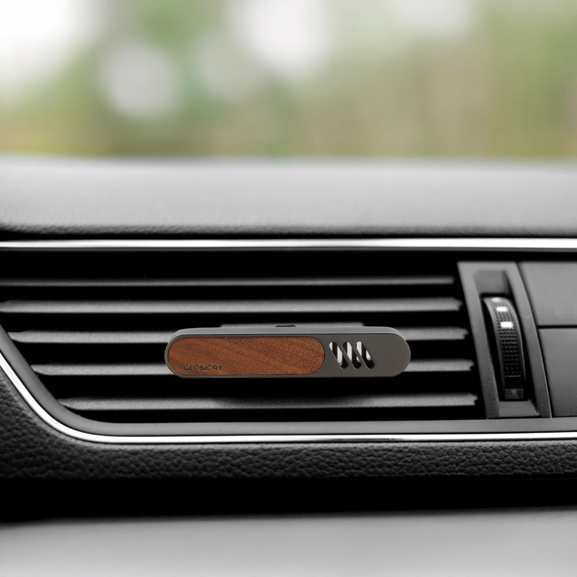 Glosiory close-up walnut wood grain detail highlighting natural texture and visual warmth