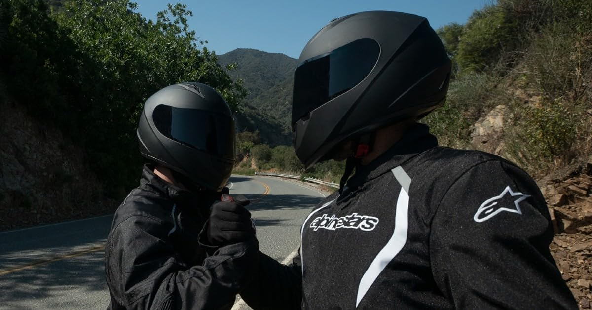 GLX GX11 tinted visor closeup highlighting sun glare reduction for clearer vision