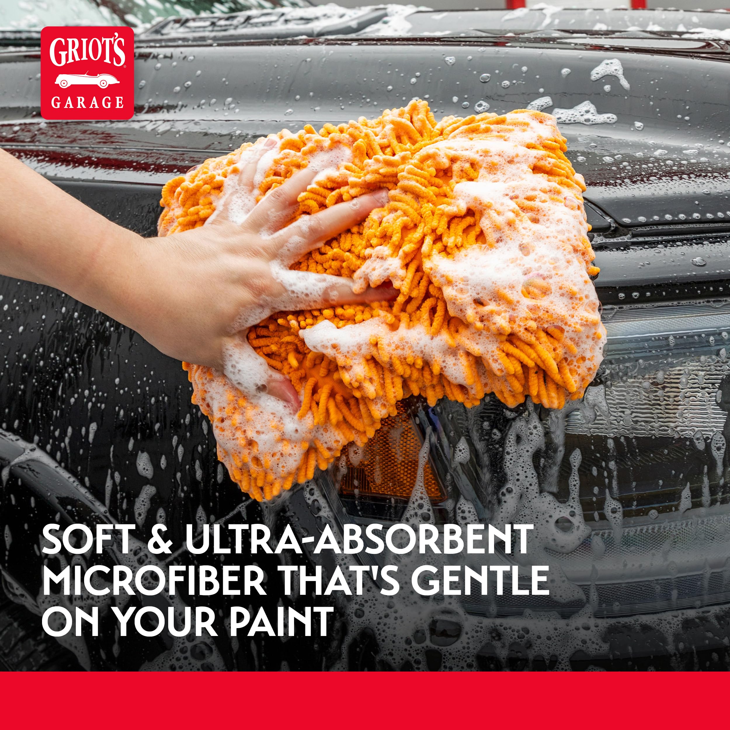 Griot's Garage pad rinsing in bucket highlighting fast dirt release
