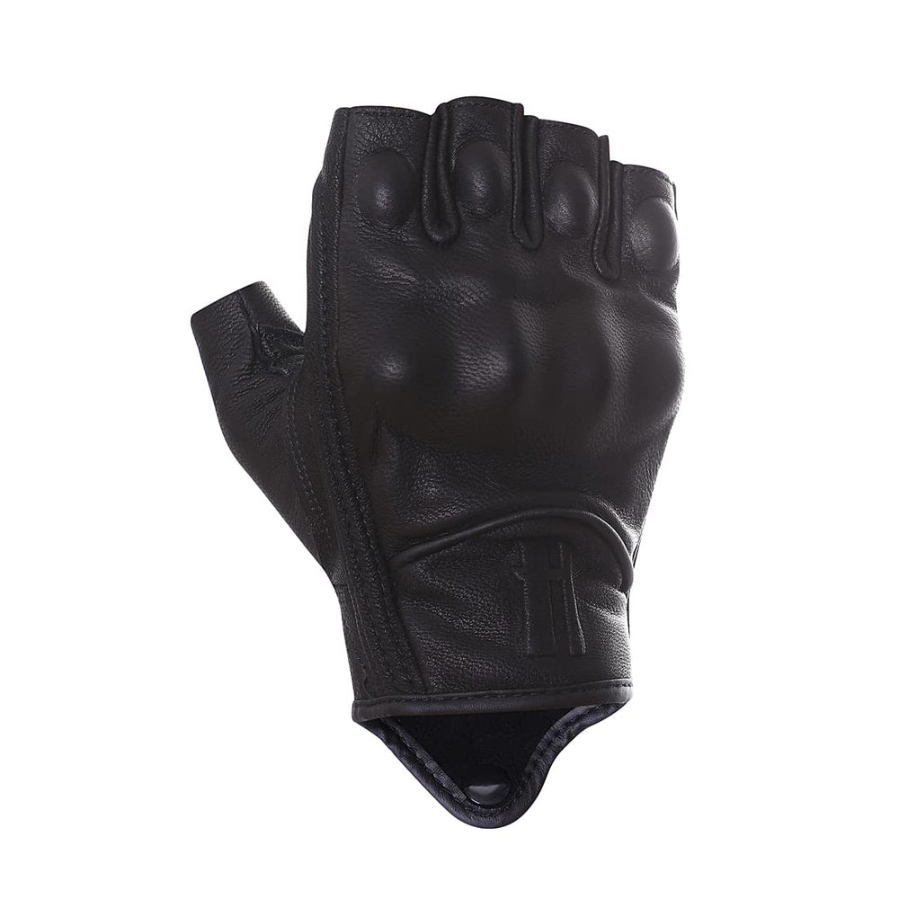 Harssidanzar adjustable wrist strap detail showing secure fit and customized comfort