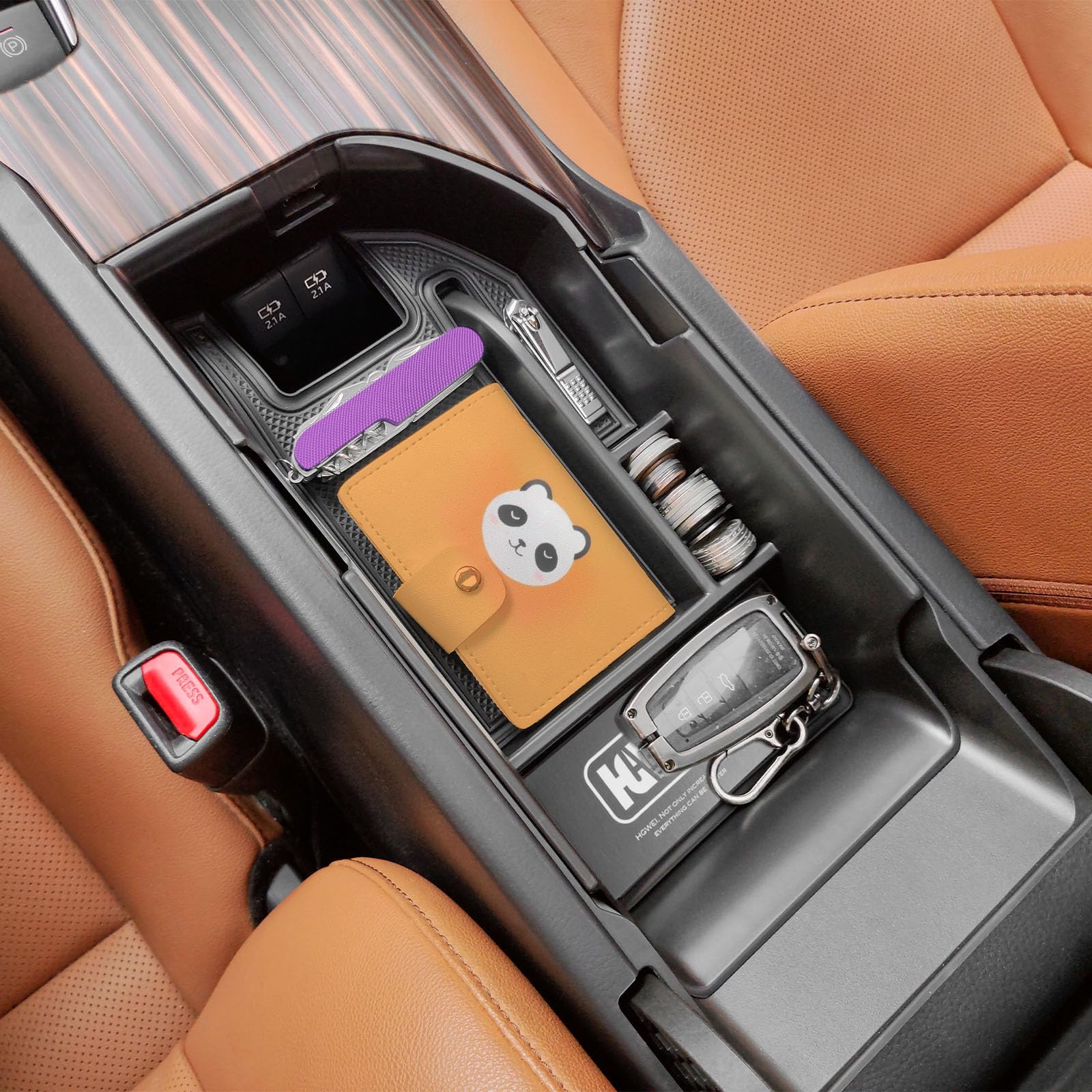 HGWEI lifestyle interior shot in Camry displays neat console and organized cabin