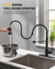 Hiqufet close-up of spout and aerator highlighting splash-free rinsing benefit