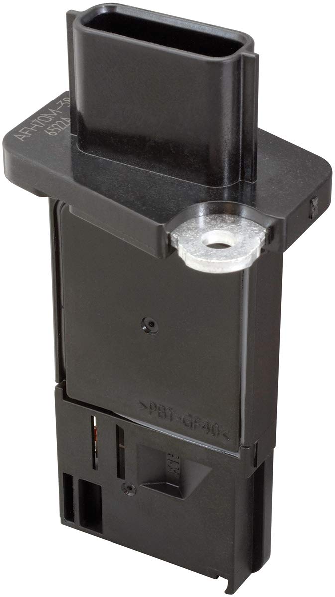 Hitachi MAF0031 electrical connector detail ensuring reliable vehicle connection