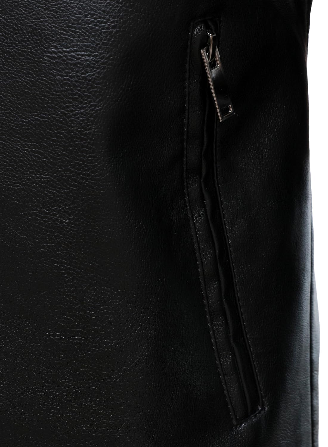 HOOD CREW inner pocket and lining showing safe storage benefit