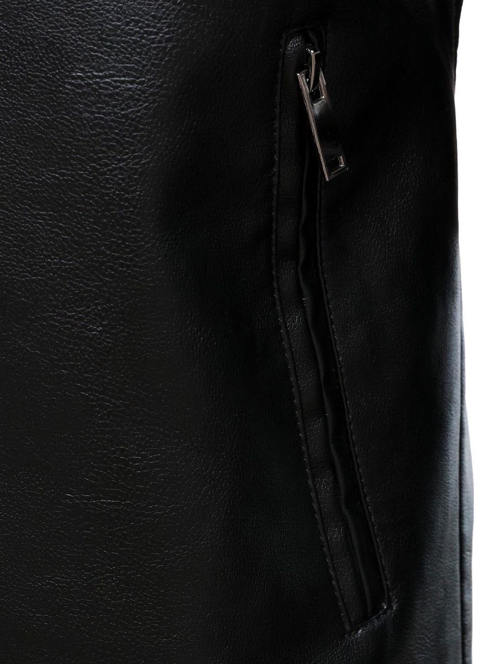 HOOD CREW inner pocket and lining showing safe storage benefit