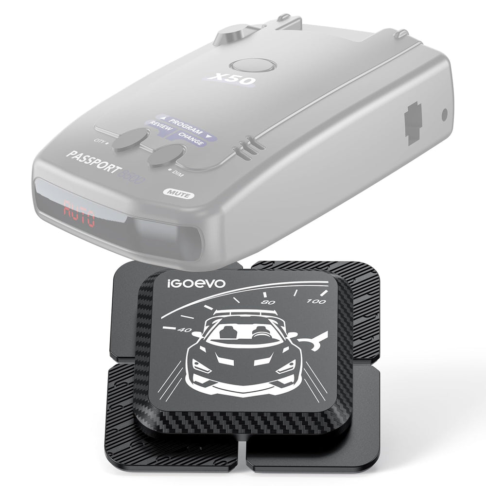 iGoevo front view showing secure detector mount and clear driver visibility