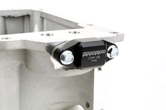 Improved Racing close-up of internal porting detail, reduces oil flow restriction