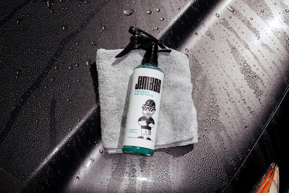 JIMBO'S microfiber wiping texture enabling streak-free finish