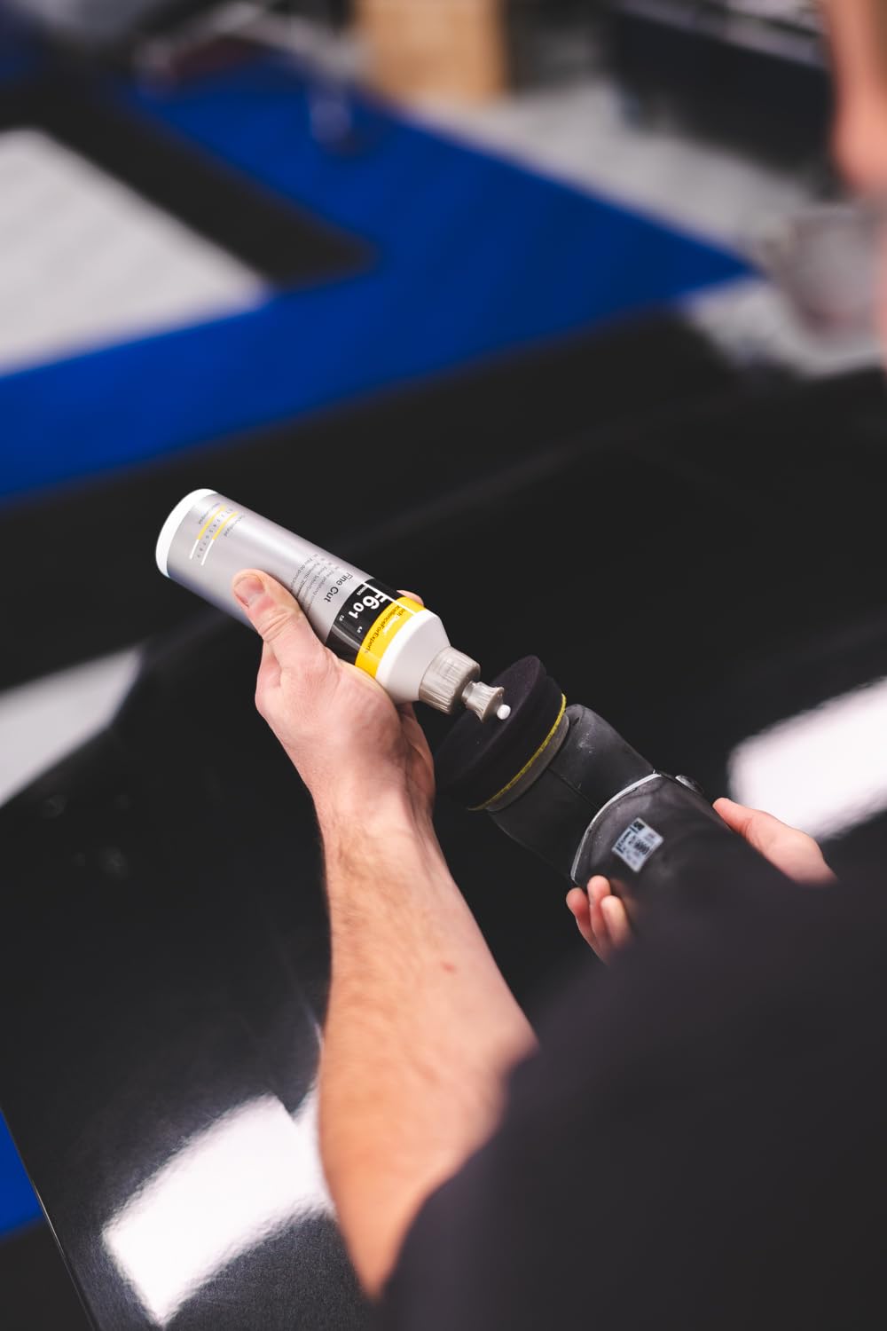 KOCHCHEMIE microfiber wiping residue for streak-free final finish