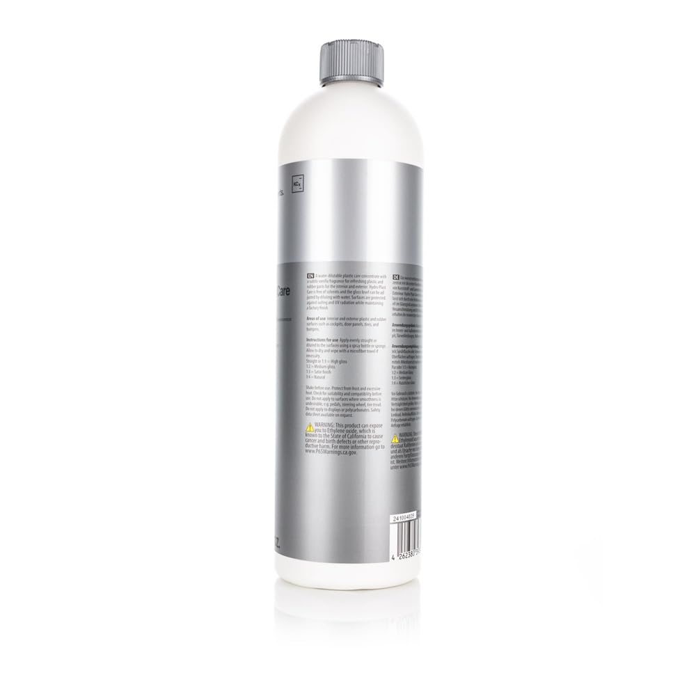 KOCHCHEMIE close-up liquid texture emphasizing smooth, non-greasy finish benefit