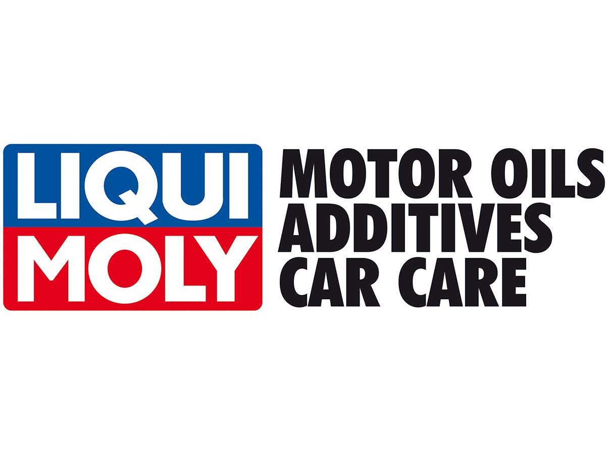 Liqui Moly Top Tec ATF 1800 pouring close-up showing smooth viscosity and pourability for precise top-ups