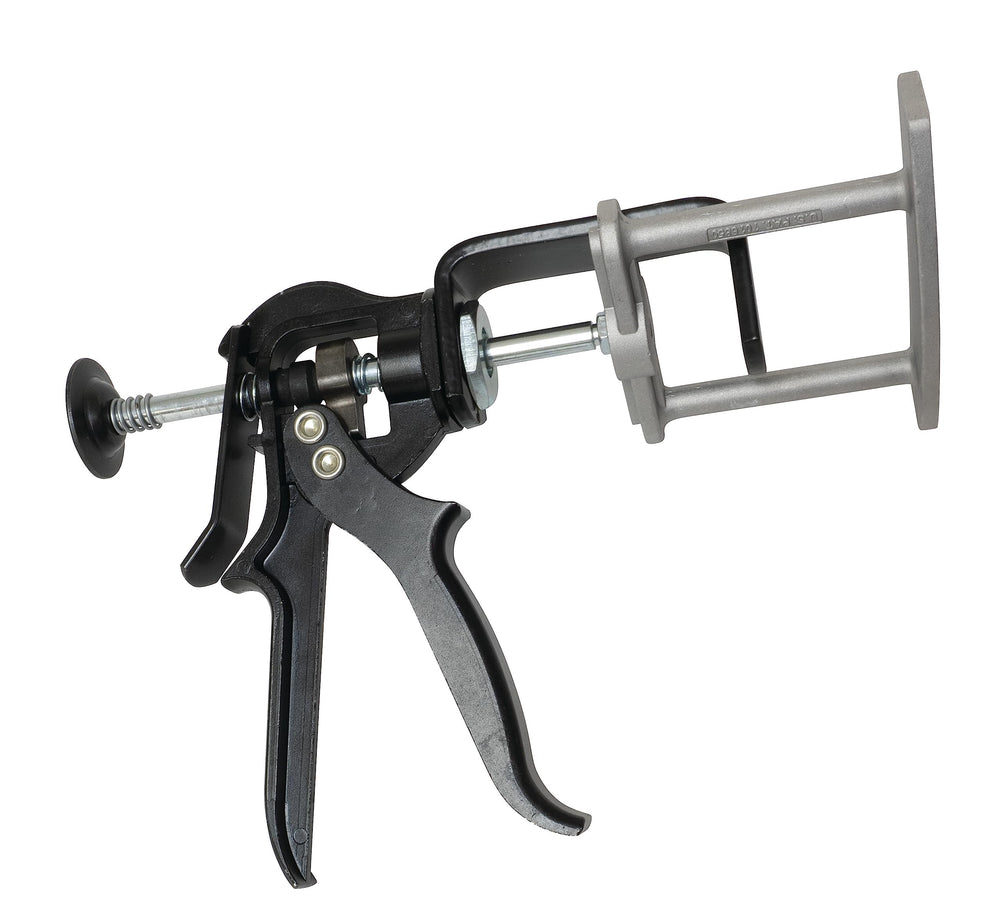 Lisle 25750 close-up of plunger demonstrating precise piston contact