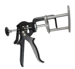 Lisle 25750 close-up of plunger demonstrating precise piston contact
