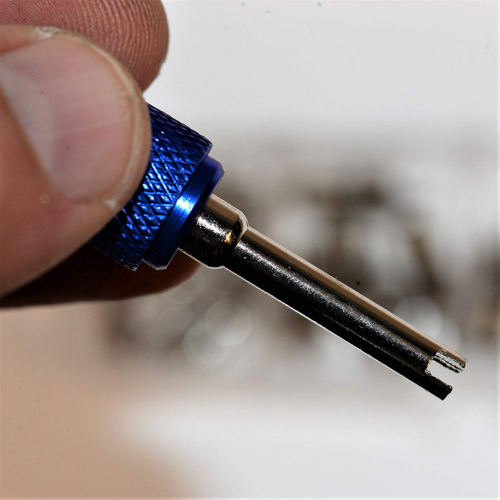 Mobling size comparison with ruler showing precise O-ring selection benefit