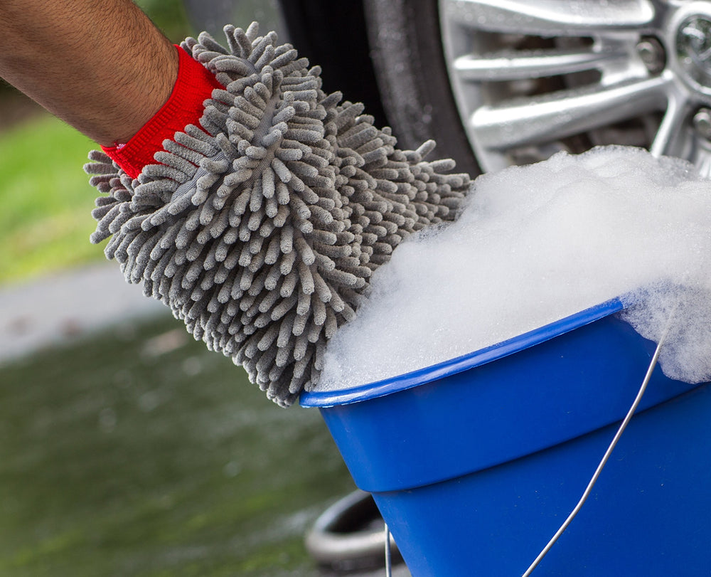 MOTHERS chenille mitt used with foam gun demonstrating suds retention and safer washing