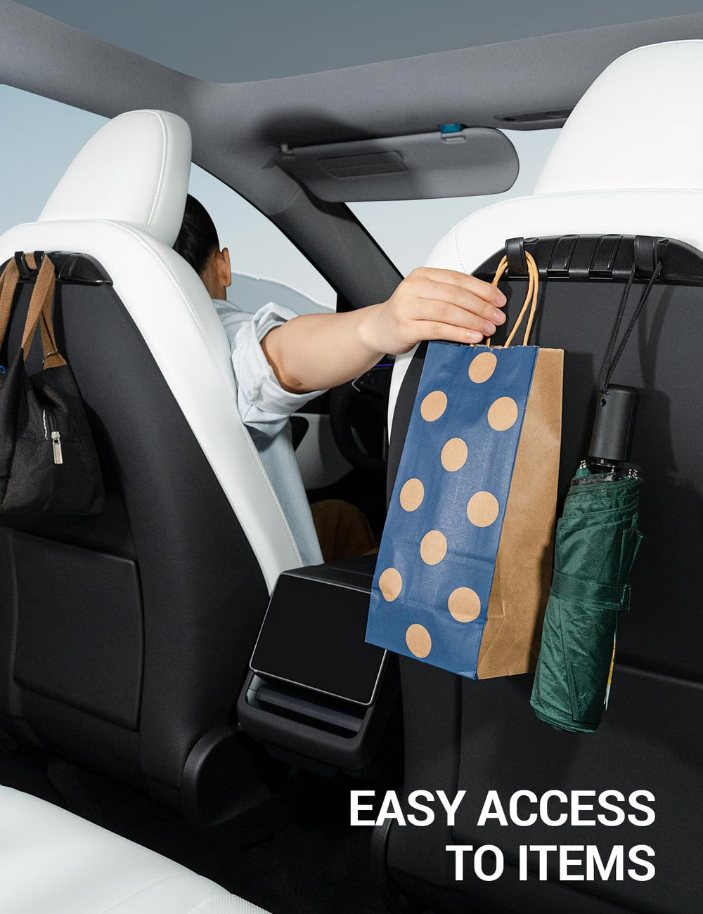 Motrobe lifestyle shot with family showing clutter-free car and passenger convenience