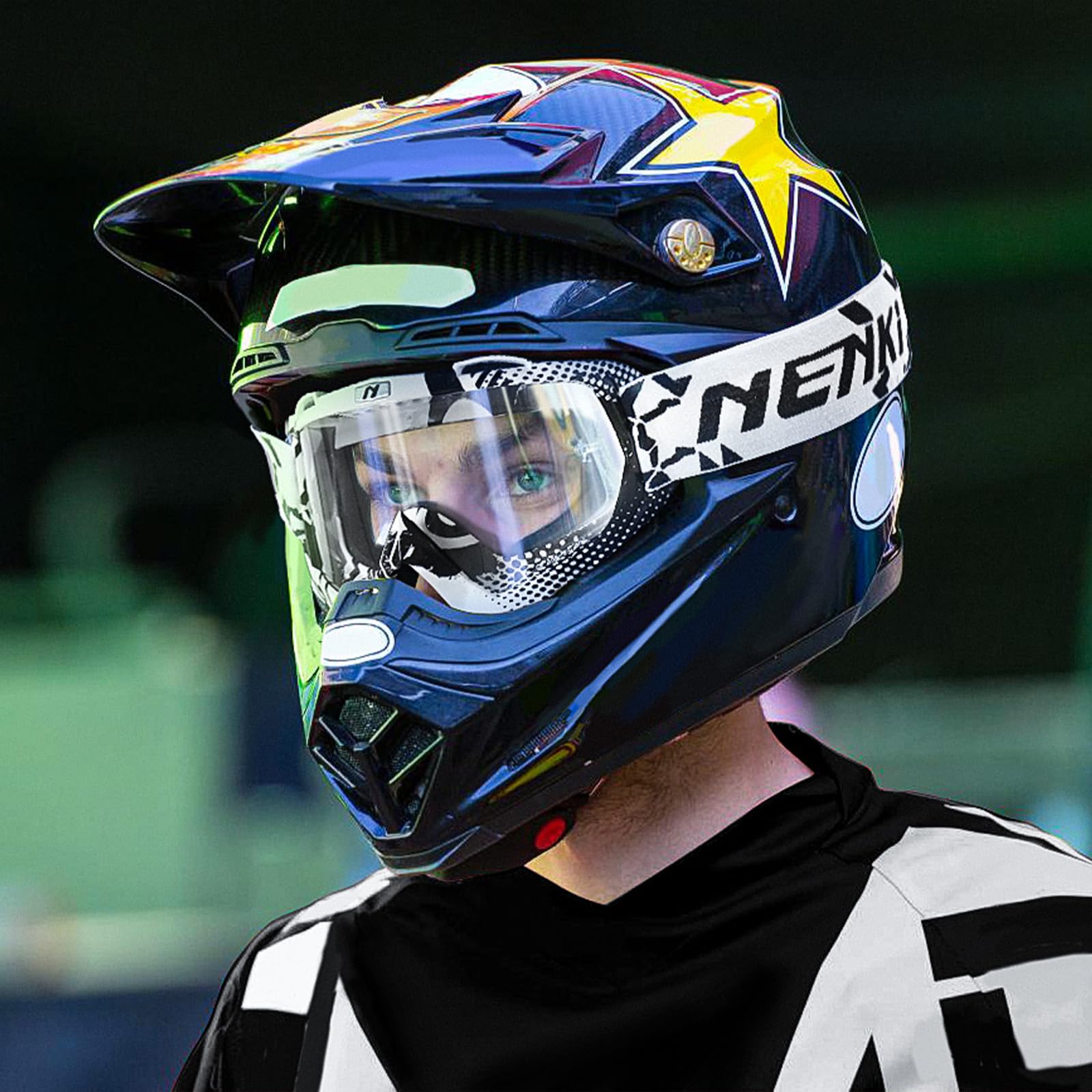 NENKI packaged goggles shown to indicate size and included accessories