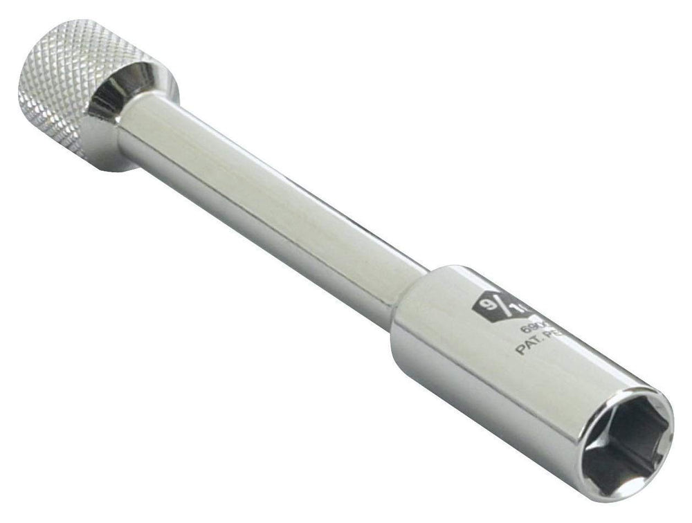 OTC 6900 front view showing 9/16 inch socket for accurate plug fit and protection