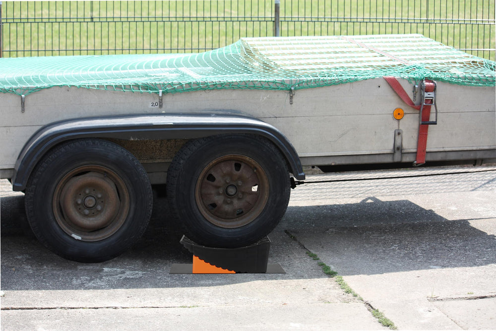 ouleme in use with trailer wheel elevated for safer tire changes benefit