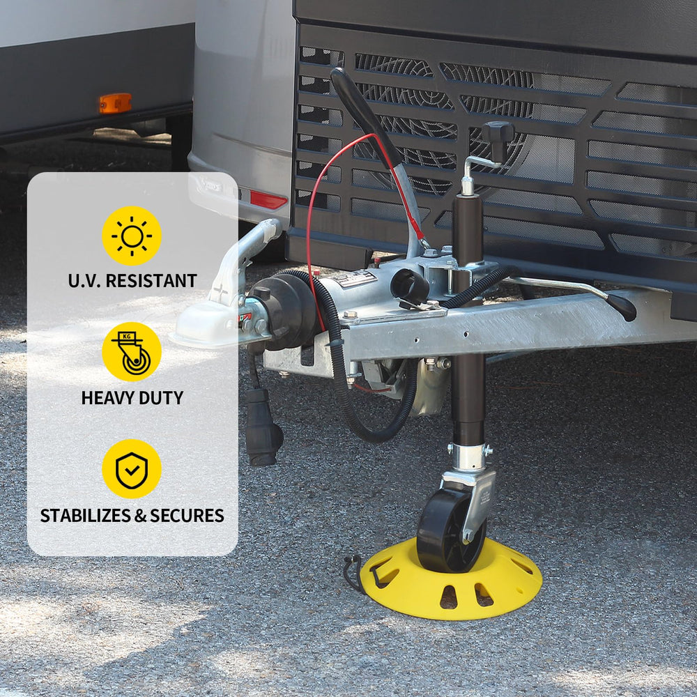 OULEME dock installed under trailer on campsite keeping trailer level and secure