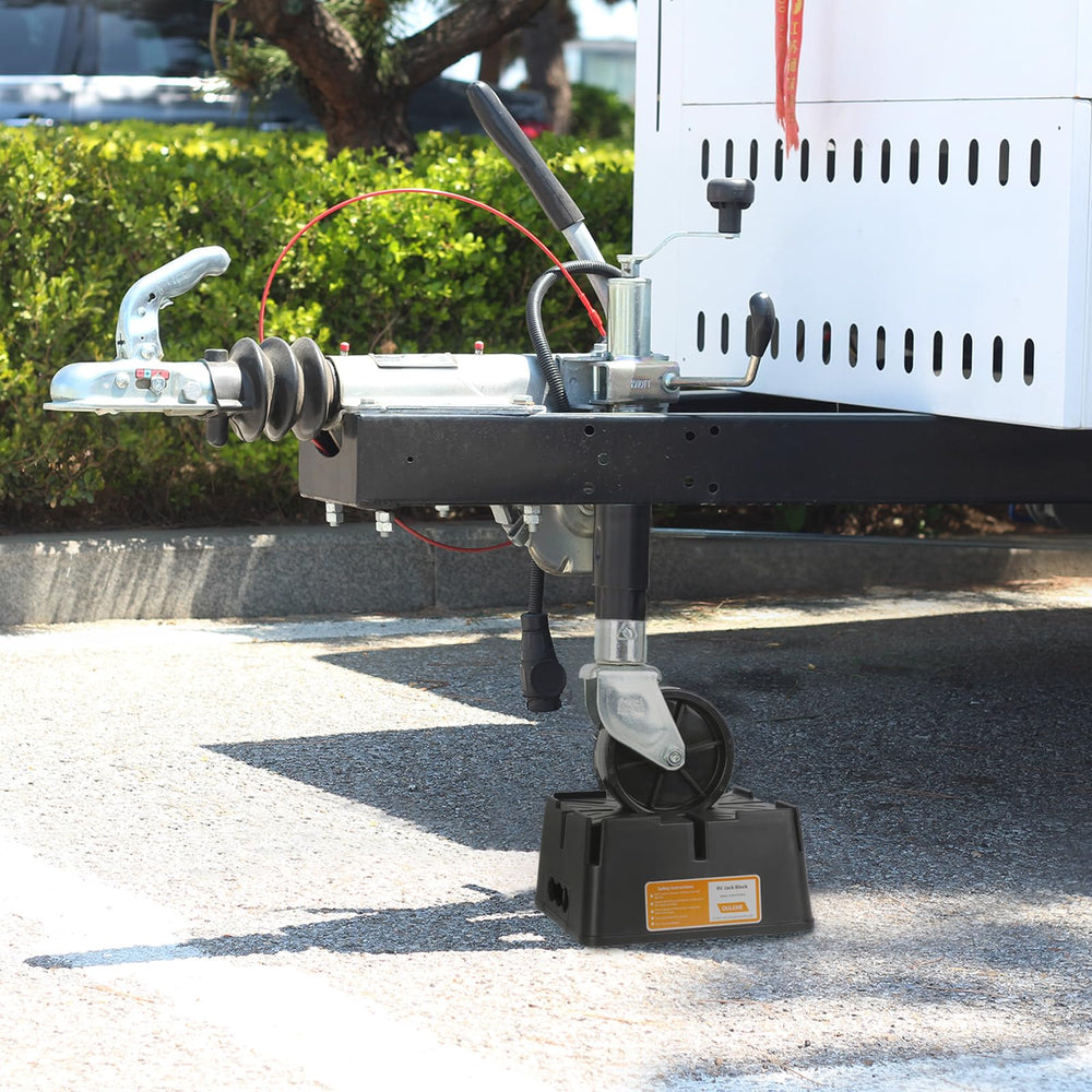 OULEME blocks at campsite demonstrating reliable leveling support