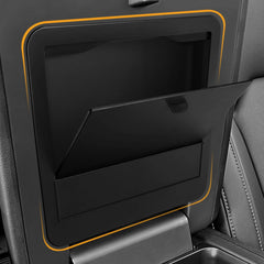 PeakPurit in use with keys and coins demonstrating easy access benefit