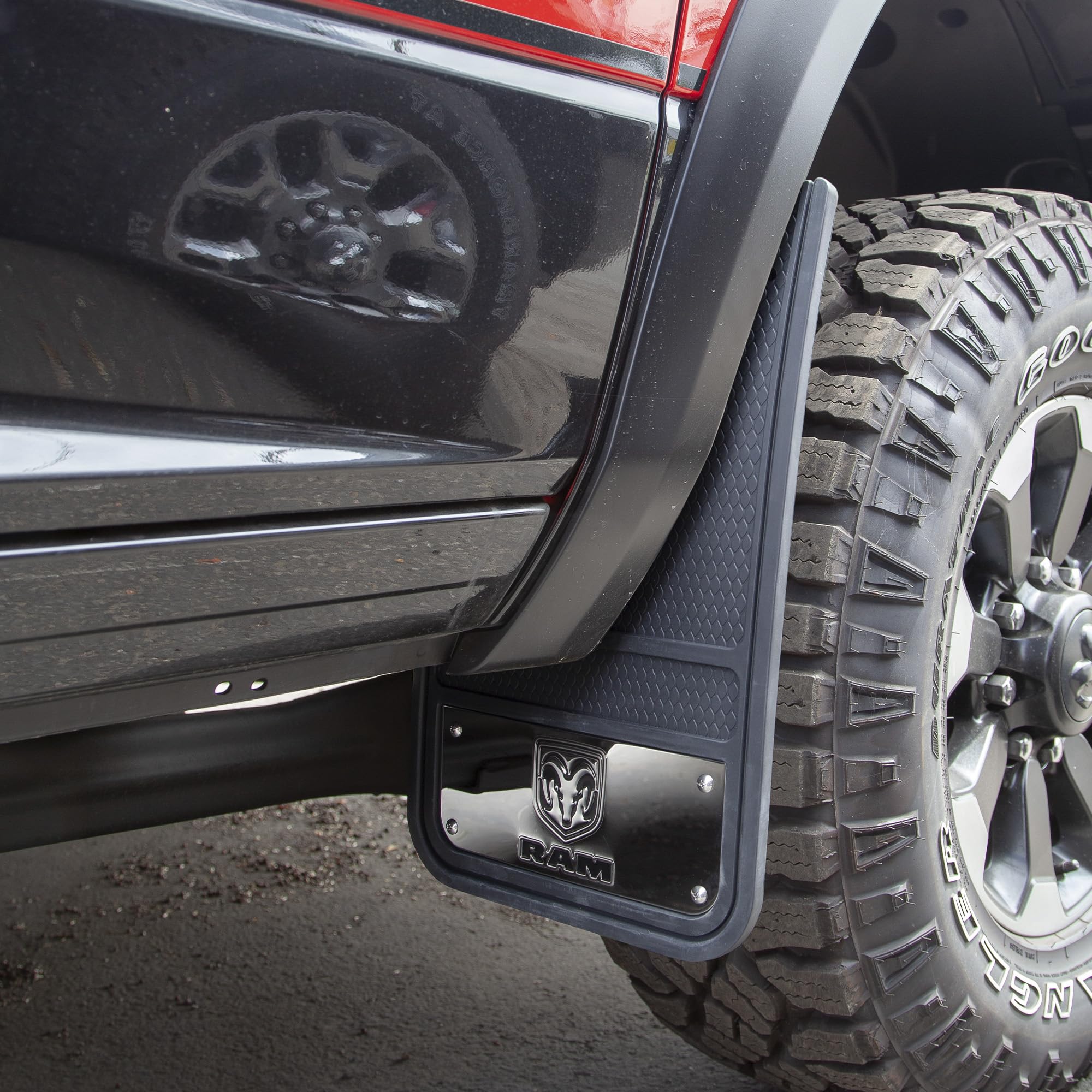 Plasticolor RAM installed on truck demonstrating debris protection in use