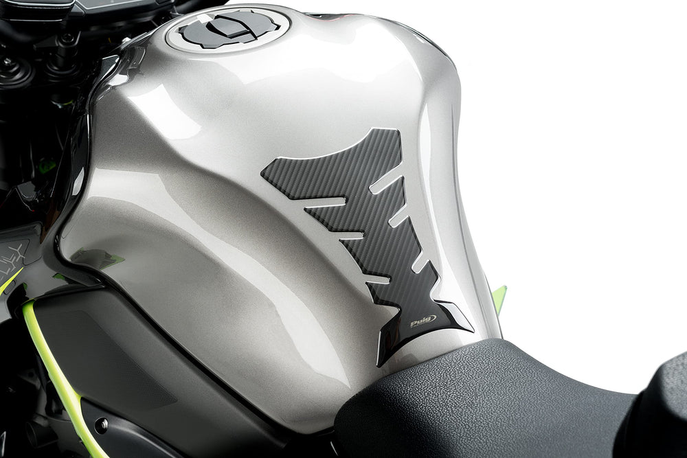 Puig 4051C close-up of carbon texture, improves grip and abrasion resistance