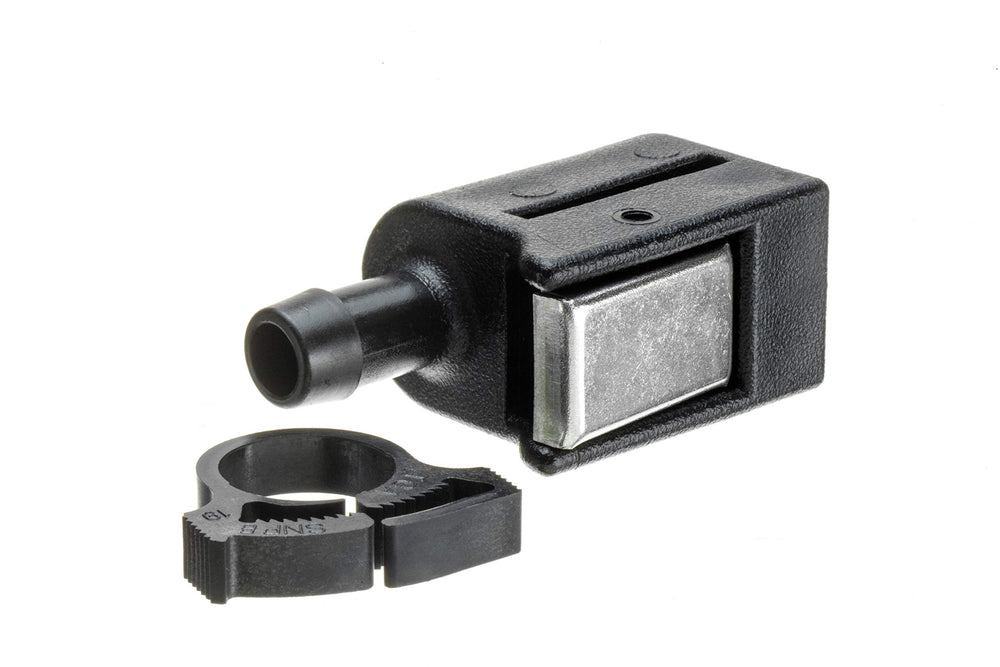 Quicksilver 13563Q3 connected to outboard fuel inlet, demonstrates easy clip-on use