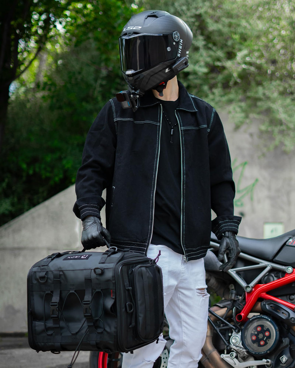 RIDEIRON tail bag mounted on a sportbike demonstrating stable fit