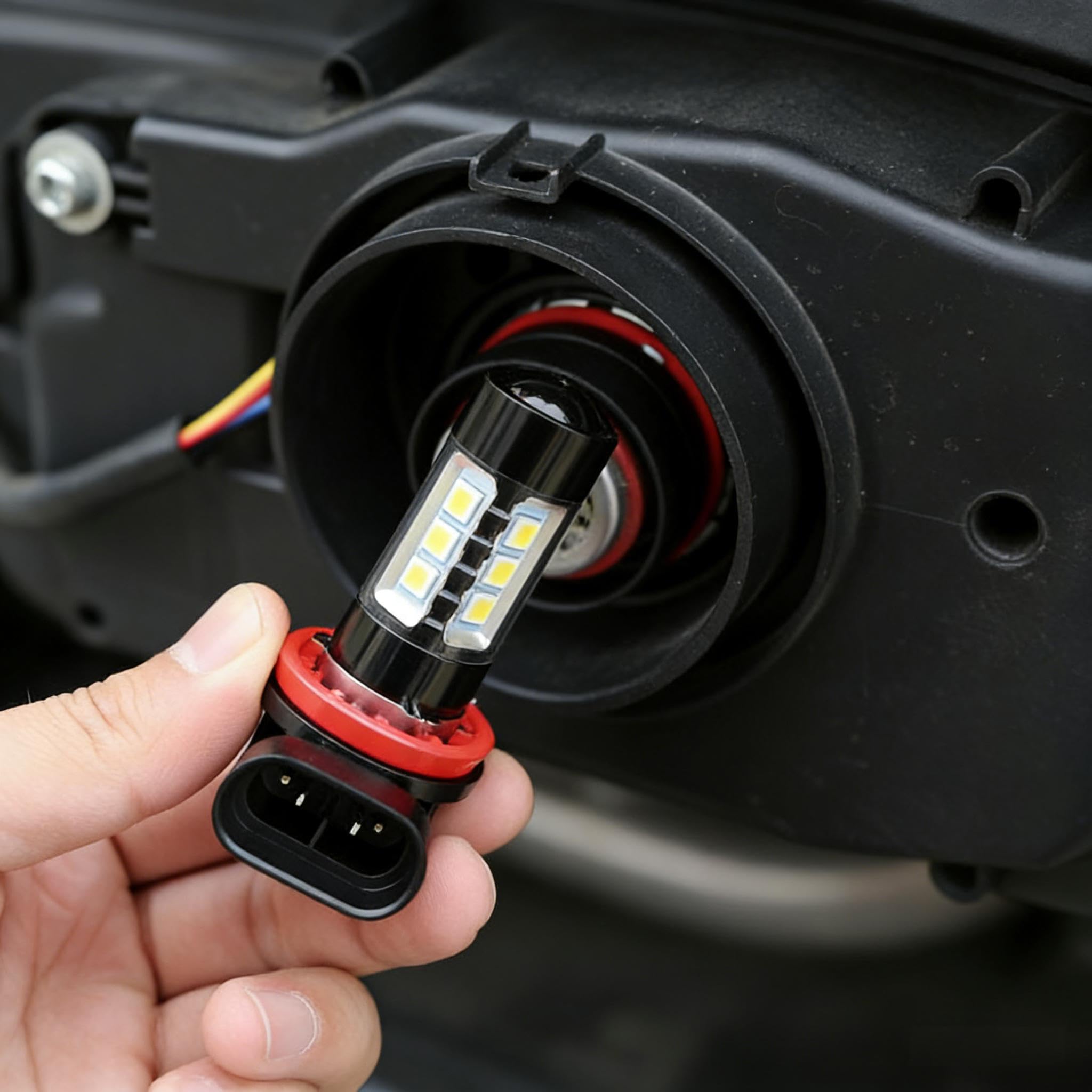 ROADLIT bulb texture and heat sink detail illustrating durable thermal control
