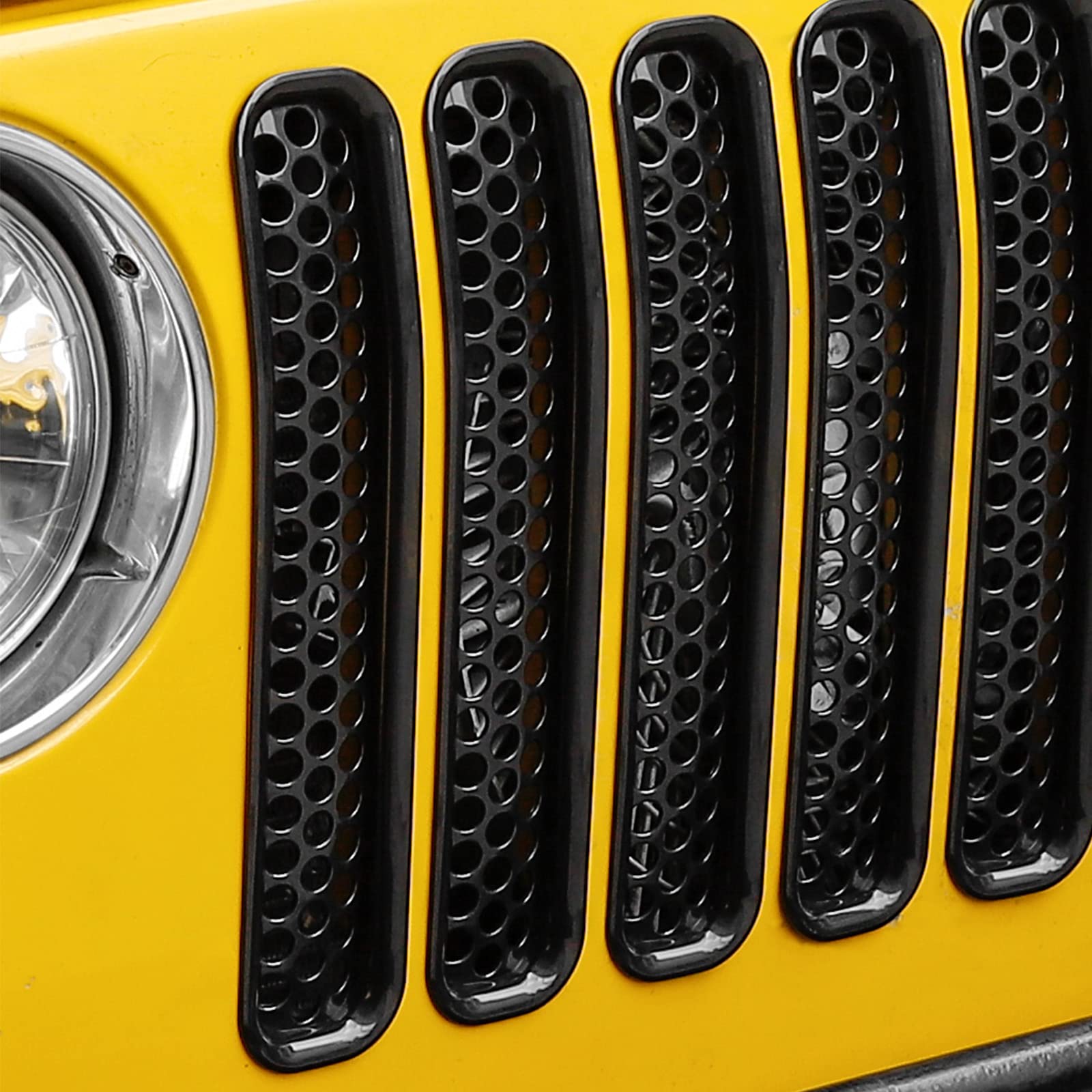 RT-TCZ honeycomb close-up highlighting textured finish and rustproof ABS benefit
