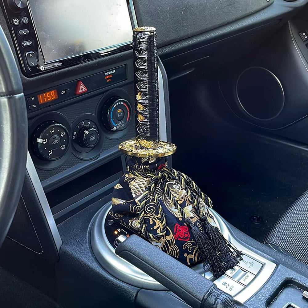RYANSTAR installed boot cover and knob displaying cohesive interior style