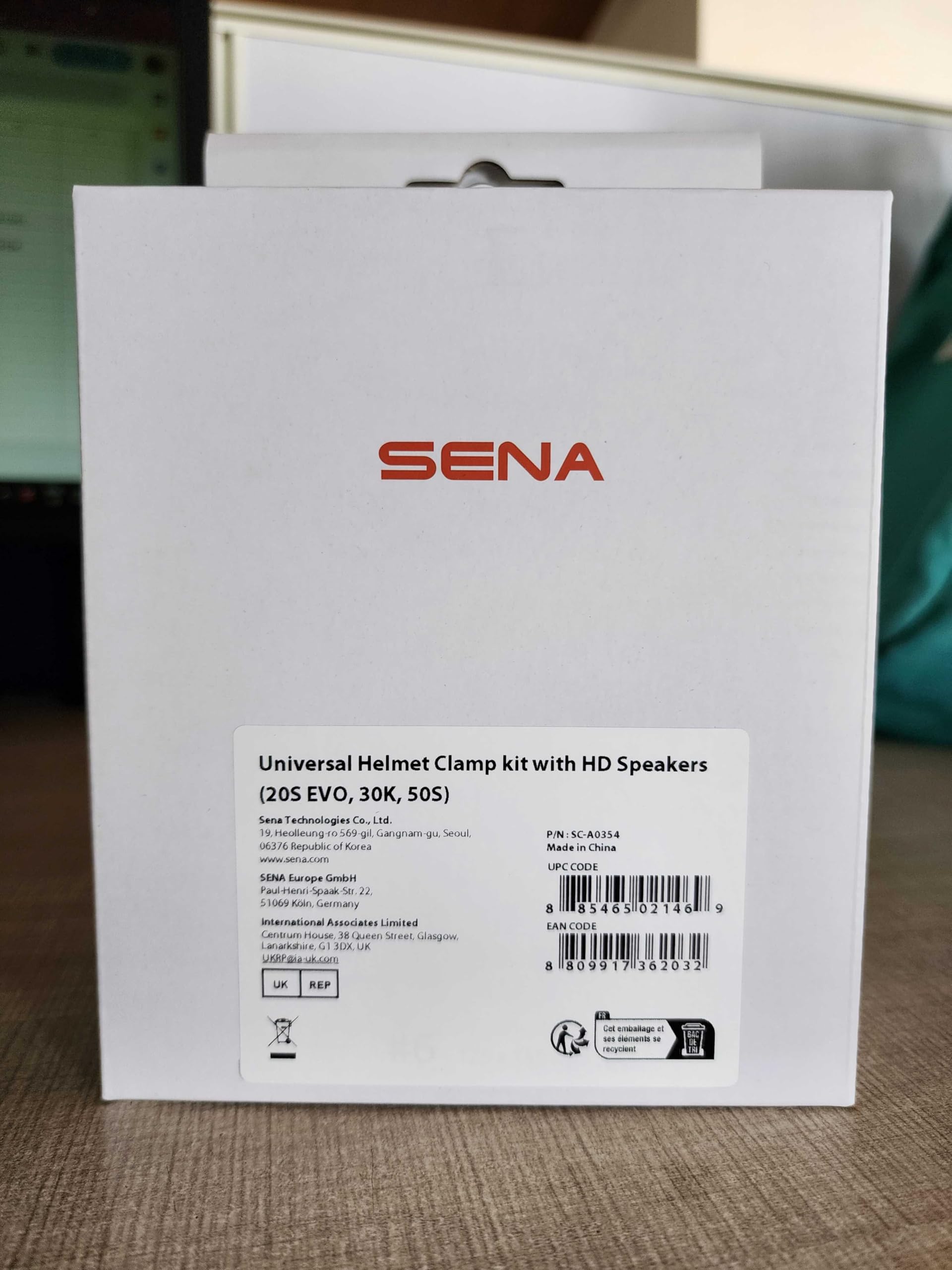 Sena HD speaker close-up inside foam housing, precise audio placement benefit