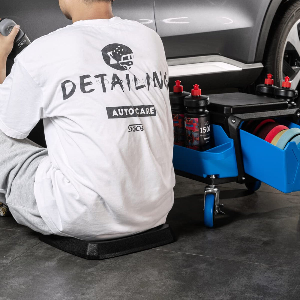 SGCB detail of lockable swivel casters providing secure stationary positioning