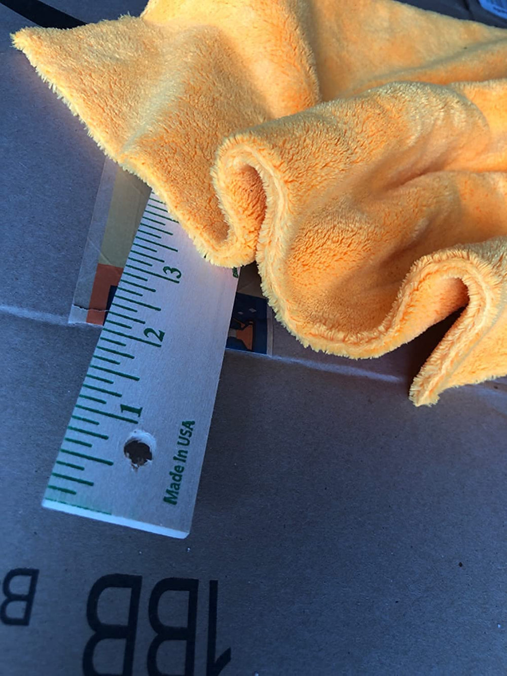 SOFTBATFY towel wiping kitchen counter leaving no lint and clean surfaces